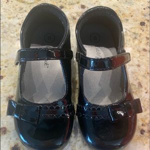 Cat and Jack black toddler shoes, size 8